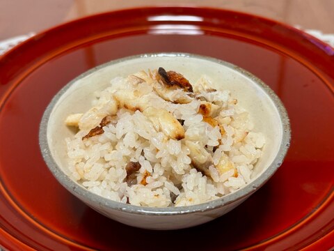 塩麹に半日漬けておいた鯛のアラ(皮も)で☆鯛めし